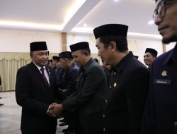 Lantik 60 Pejabat Pemkab Bantaeng, Ilham Azikin Minta Tetap Jaga Etika Berorganisasi